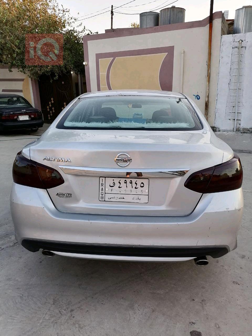 Nissan Altima
